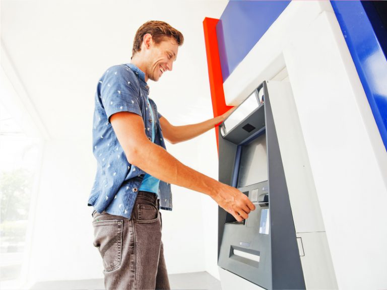 Retirar Consejos para retirar dinero en cajeros automáticos - Banco Serfinanza